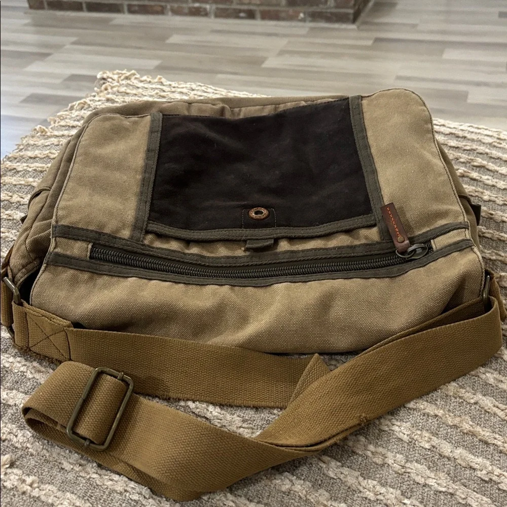 Fossil Original A-54 Messenger Commuter Bag Brown Canvas‎ Shoulder Crossbody